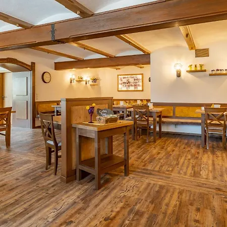 Huberhof 3*